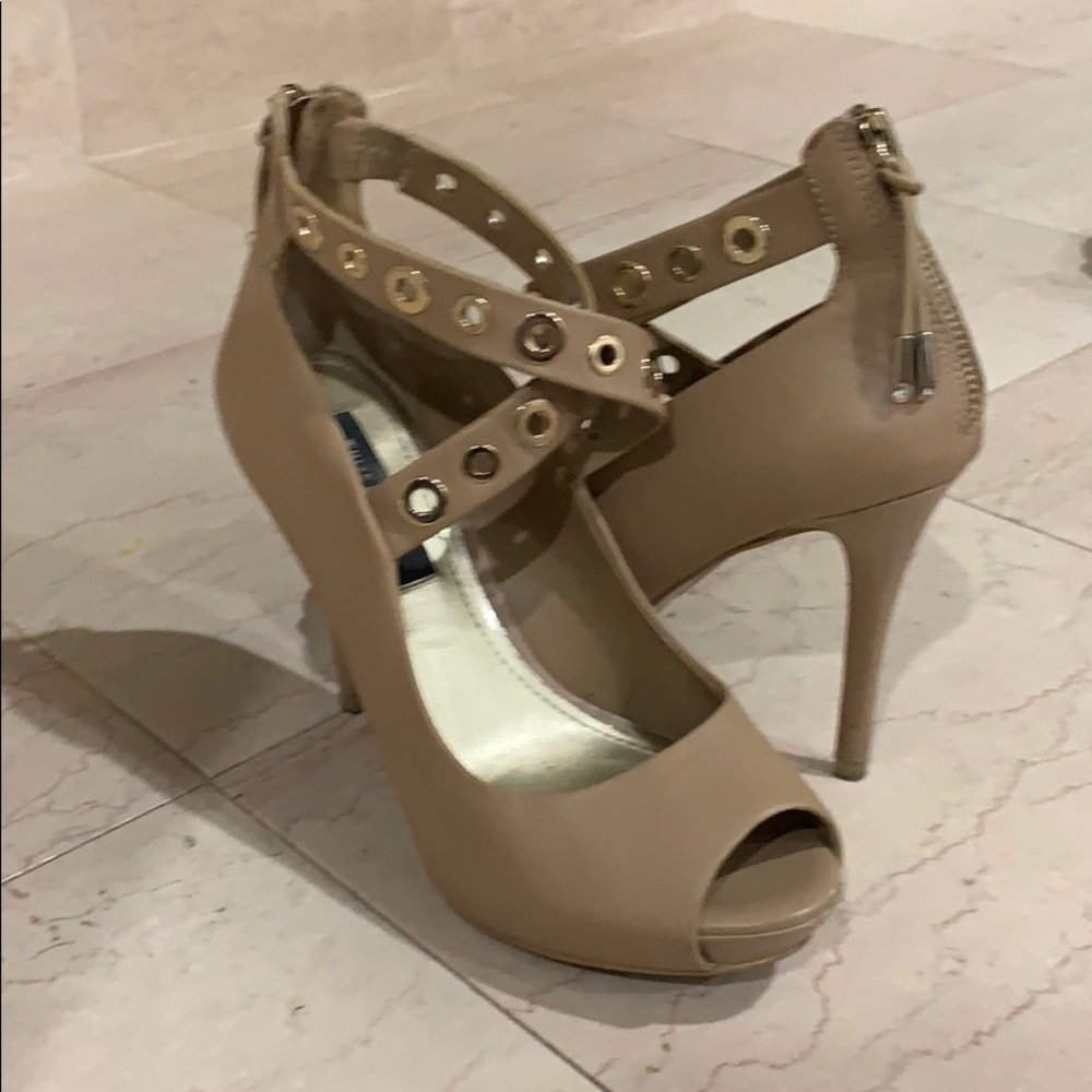 White House black market tan heels 7M open toe